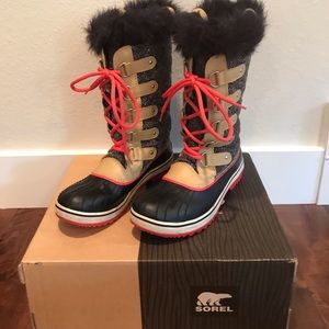 Sorel Tofino Boots ☃️